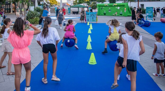 El Centro Comercial TresAguas celebra una vuelta al cole gigante en Alcorcón