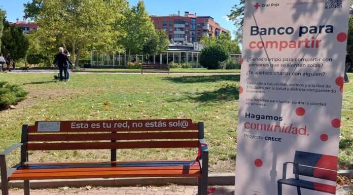 Iniciativa conjunta con Cruz Roja para lanzar un banco contra la soledad no deseada en Alcorcón