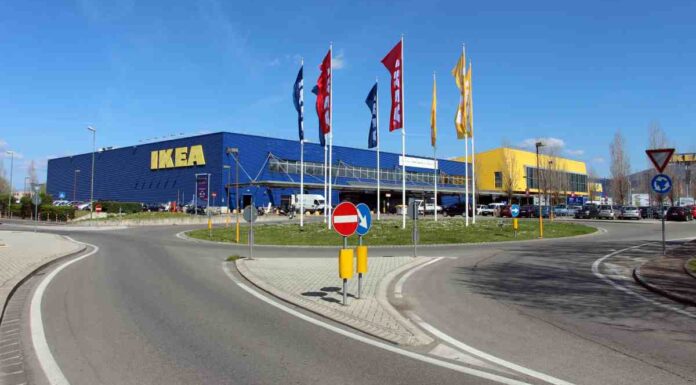 Nueva concentración de las trabajadoras del Ikea contra los despidos abusivos