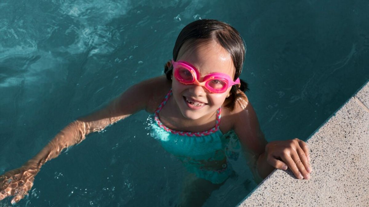 Alcorcón impulsa natación escolar para la seguridad infantil con un programa municipal revolucionario