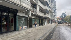 Amplían la acera de la calle Porto Cristo de Alcorcón tras siete años de reivindicación