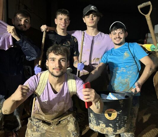 Jóvenes y héroes de Alcorcón en Valencia: “En cuanto vi lo que estaba pasando, me planté allí sin dudarlo” Jóvenes y héroes de Alcorcón en Valencia: “En cuanto vi lo que estaba pasando, me planté allí sin dudarlo”