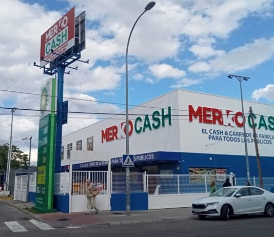 La apertura del supermercado Merkocash que conquista Alcorcón