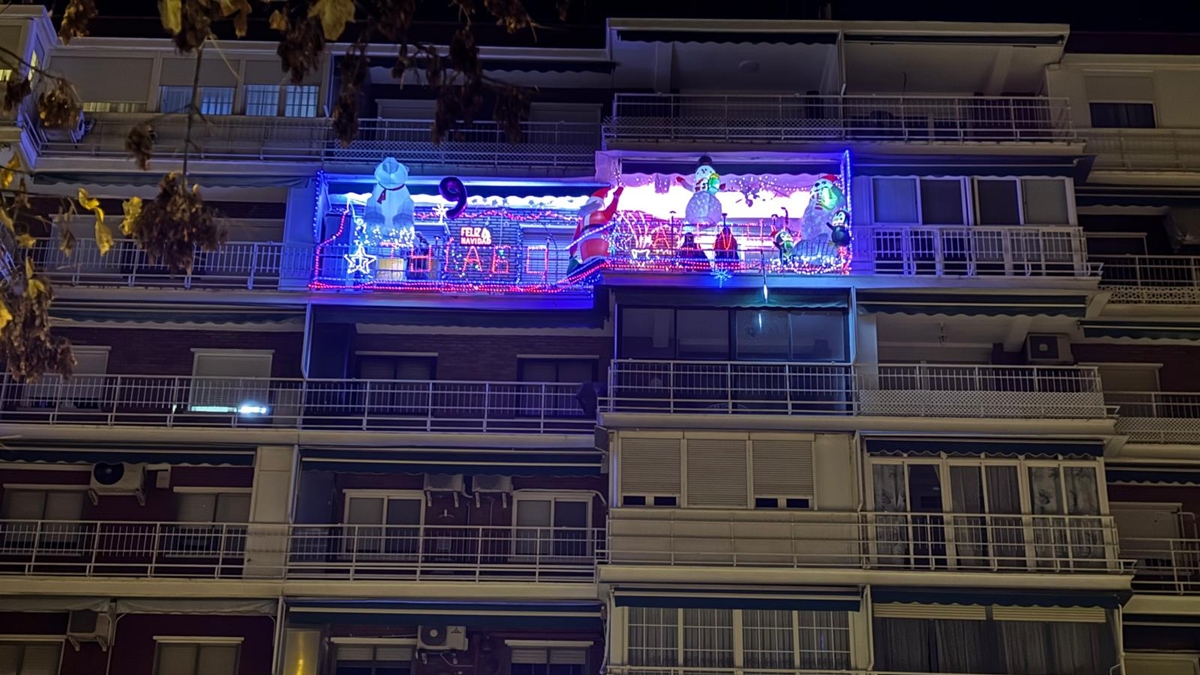 Un año más la Navidad llega a la terraza más reluciente de Alcorcón