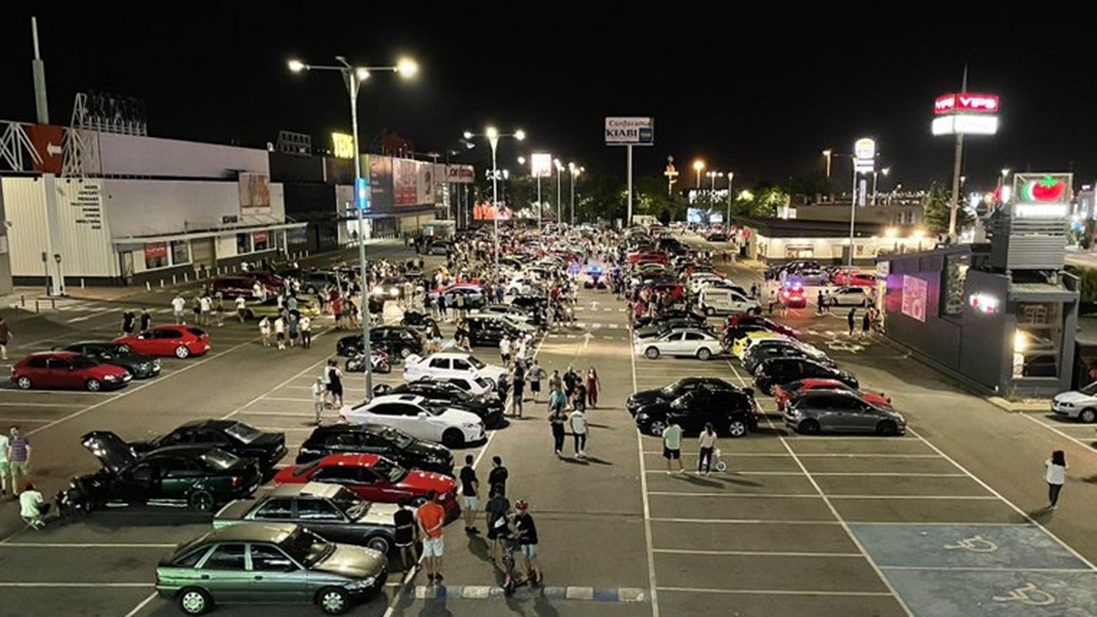 Congregación ilegal de coches tuneados en Alcorcón acaba en descontrol