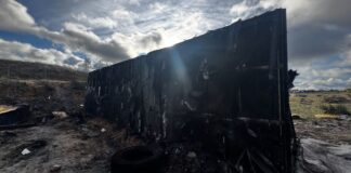 Reclaman la retirada del camión siniestrado hace dos meses cerca de Alcorcón