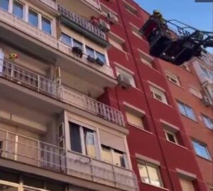 Accidente de tráfico en Alcorcón con un atrapado en pronóstico grave