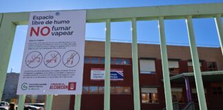 Alcorcón presenta el programa "Escuelas sin humo" junto a la Asociación Española contra el Cáncer en Madrid