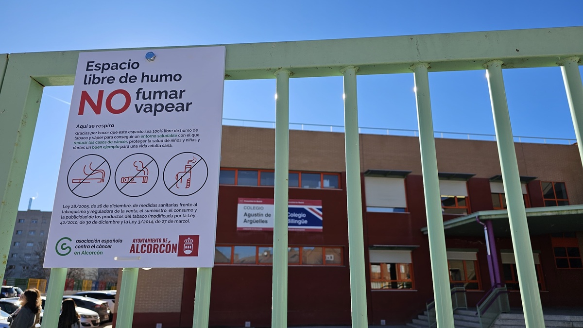 Alcorcón presenta el programa "Escuelas sin humo" junto a la Asociación Española contra el Cáncer en Madrid