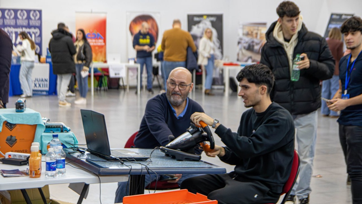 La II Feria de Formación y Empleo busca impulsar el trabajo local en Alcorcón