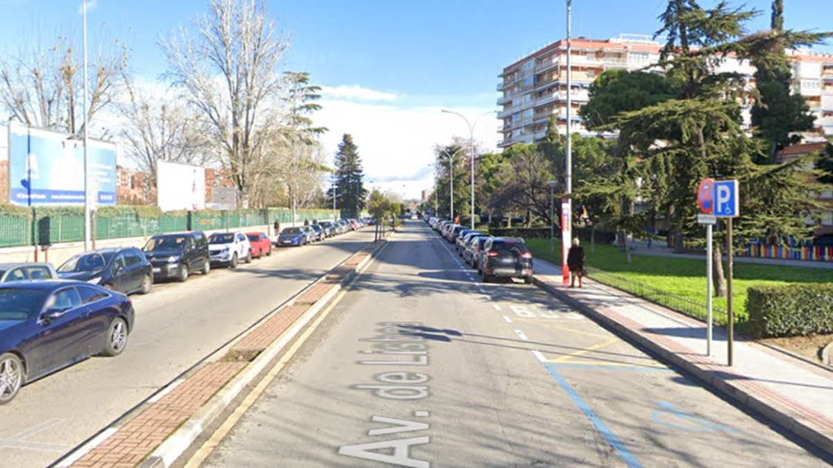 Clausurada temporalmente la parada de bus de la avenida Lisboa con Porto Lagos en Alcorcón