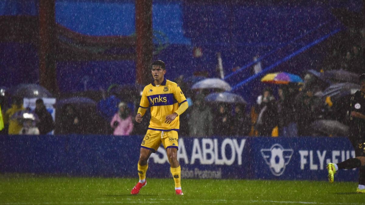 AD Alcorcón 3-0 Intercity | Chaparrón de goles en Santo Domingo