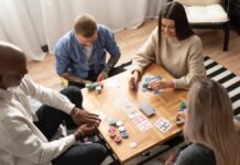 Revive tu infancia con la tarde de juegos de mesa de la Asociación de Vecinos Sural en Alcorcón