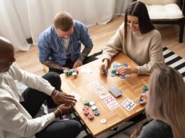 Revive tu infancia con la tarde de juegos de mesa de la Asociación de Vecinos Sural en Alcorcón