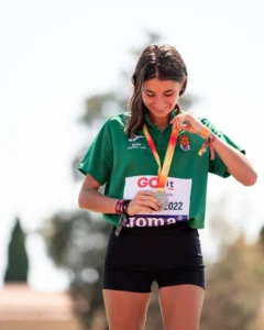 Lucía Redondo, atleta de Alcorcón, hace historia batiendo un nuevo récord