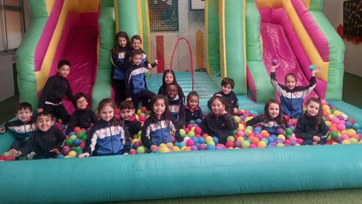 El C.E Villa de Alcorcón celebra la Jornada de las Familias