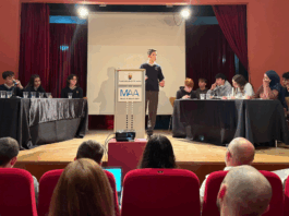 Villalkor y el IES Parque de Lisboa representarán a Alcorcón en la Liga de Debate de la UNED: podcast alcorconhoy
