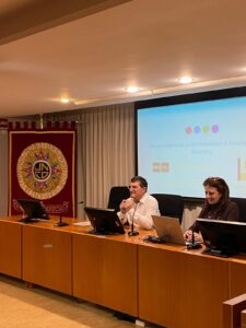 Un médico de Alcorcón actúa como ponente en una Jornada sobre el suicidio en la UNED