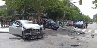 Impactante accidente entre un coche de Policía y un turismo en Alcorcón