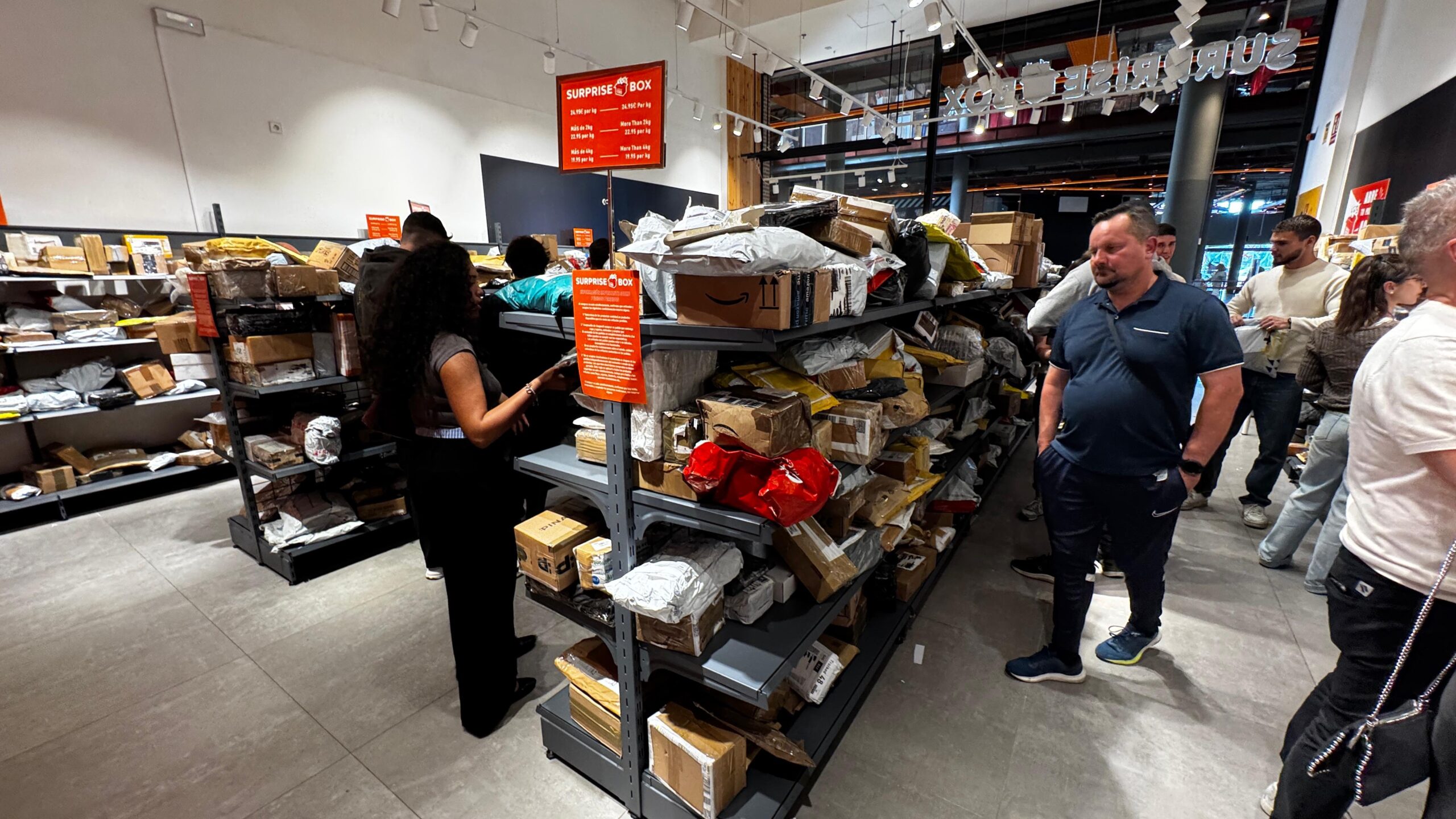 La incertidumbre y la emoción se hacen hueco en Alcorcón gracias a Surprise Box