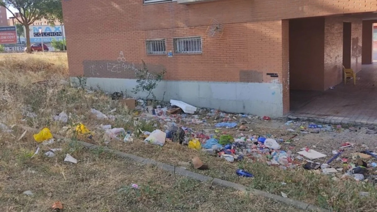 Reunión extraordinaria para solucionar la 'okupación' de la calle Praga en Alcorcón