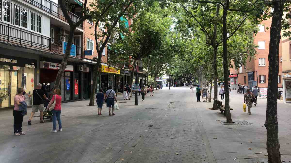 Impulsan una campaña solidaria en Alcorcón con recogida de ropa y alimentos