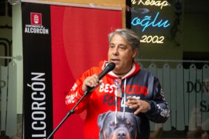 Alcorcón rinde homenaje a Hachiko, el rottwieller que defendió a un menor en un atraco