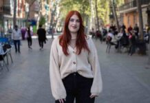 Asume el cargo tras el fallecimiento de Jesús Santos. Miriam Benítez asume su cargo como nueva edil de Ganar Alcorcón