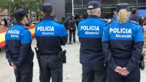 La Policía Municipal asiste a una mujer que da a luz en su casa de Alcorcón