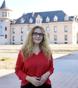 Raquel Rodríguez vota junto a PP y Vox una moción sobre las residencias en Alcorcón