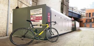 Alcorcón impulsa la movilidad sostenible con nuevos aparcabicis inteligentes