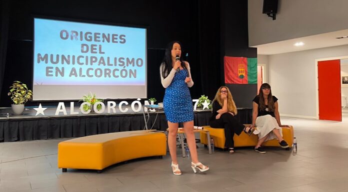 Éxito en la Asamblea Popular y Abierta de Raquel Rodríguez en Alcorcón