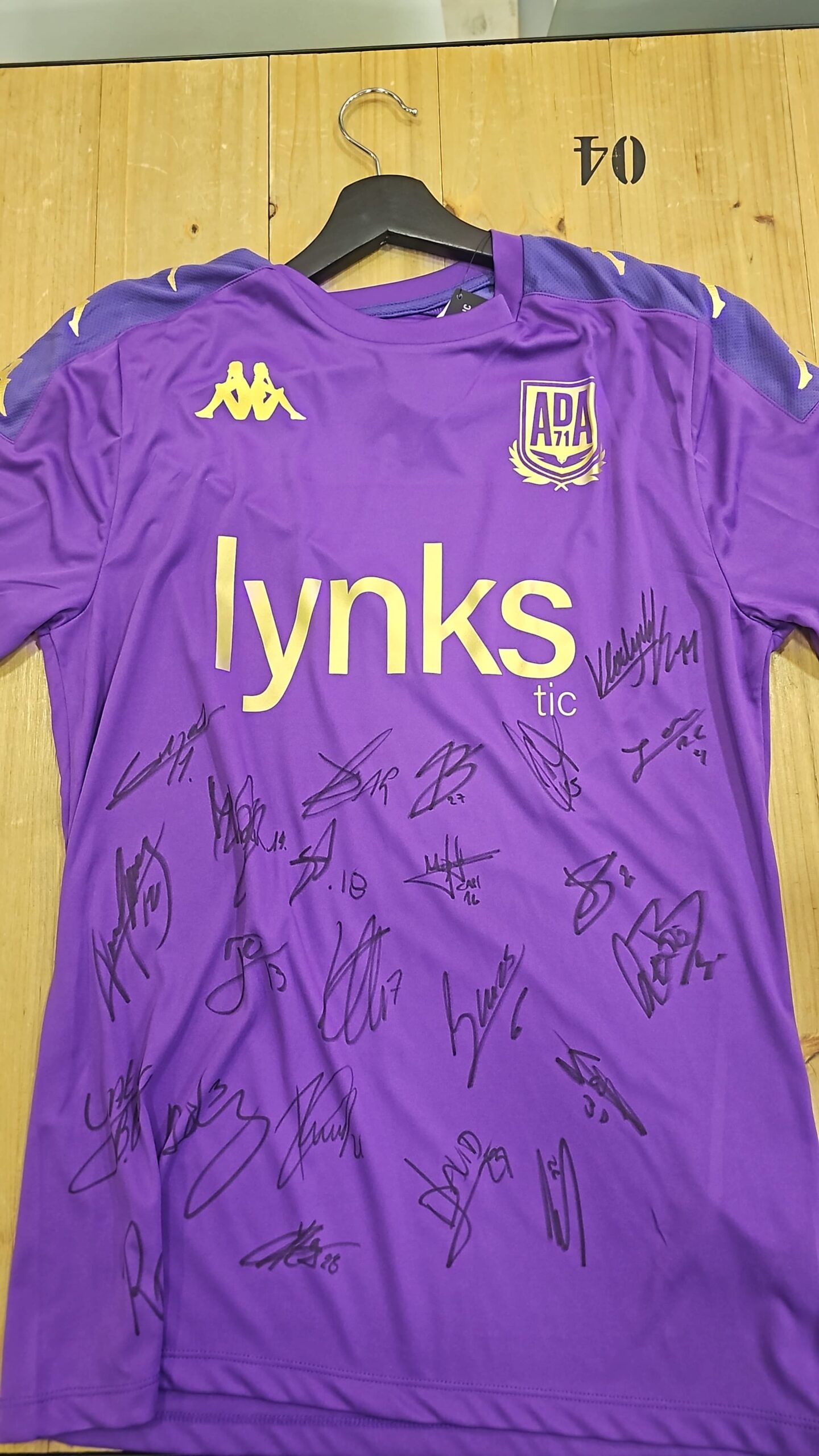 Sorteamos dos camisetas del Alcorcón y te contamos cómo puedes ganarlas