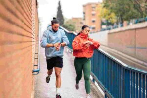 Mantente en forma durante el verano gracias a las actividades deportivas para adultos de Alcorcón