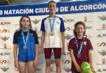 Daniela Navarro, la nadadora de Alcorcón que asombra en el Campeonato de Madrid