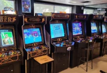 King Kong amenaza con destruir Alcorcón desde Factoría Retro