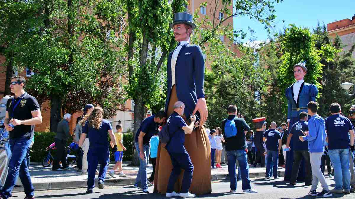 Los Gigantes y Cabezudos de Alcorcón presentes en el Encuentro de Gigantes