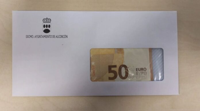 El gran gesto de un vecino de Alcorcón en la devolución de un sobre perdido con dinero