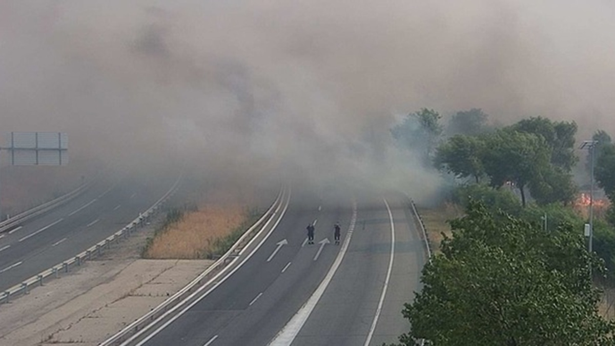 Alcorcón se ve afectada por el corte de la A-5 debido a la nula visibilidad por el incendio en Méntrida