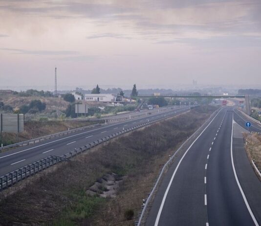 Los vecinos de Alcorcón ya pueden usar la A-5 tras la puesta bajo control del incendio en Méntrida