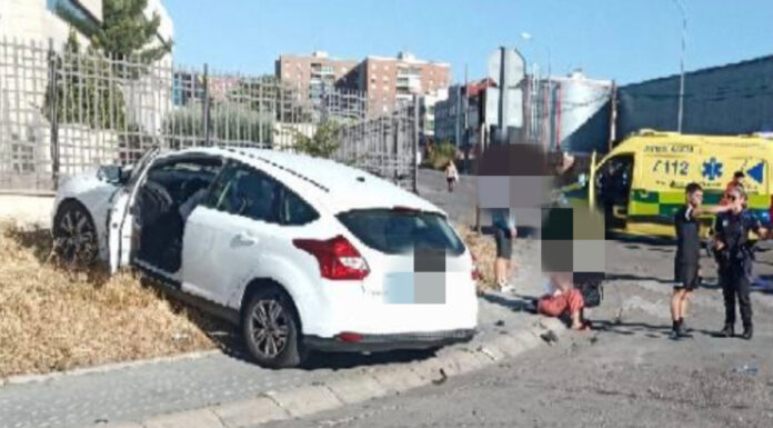 Aparatoso accidente frontal con dos heridos graves en Alcorcón