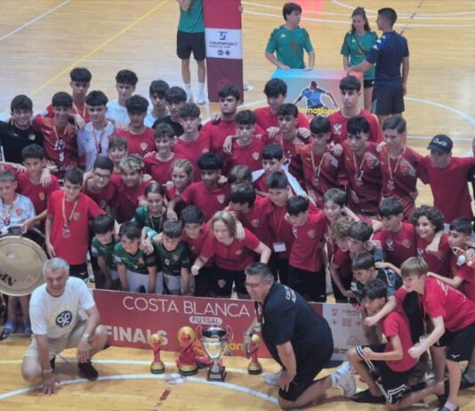 El CDE Pinar de Alcorcón se proclama campeón en la Costa Blanca Cup Futsal
