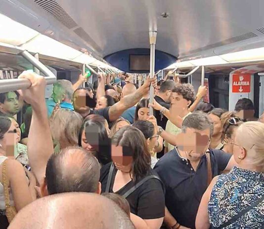 El éxodo de los vecinos de Alcorcón para llegar a Madrid este verano