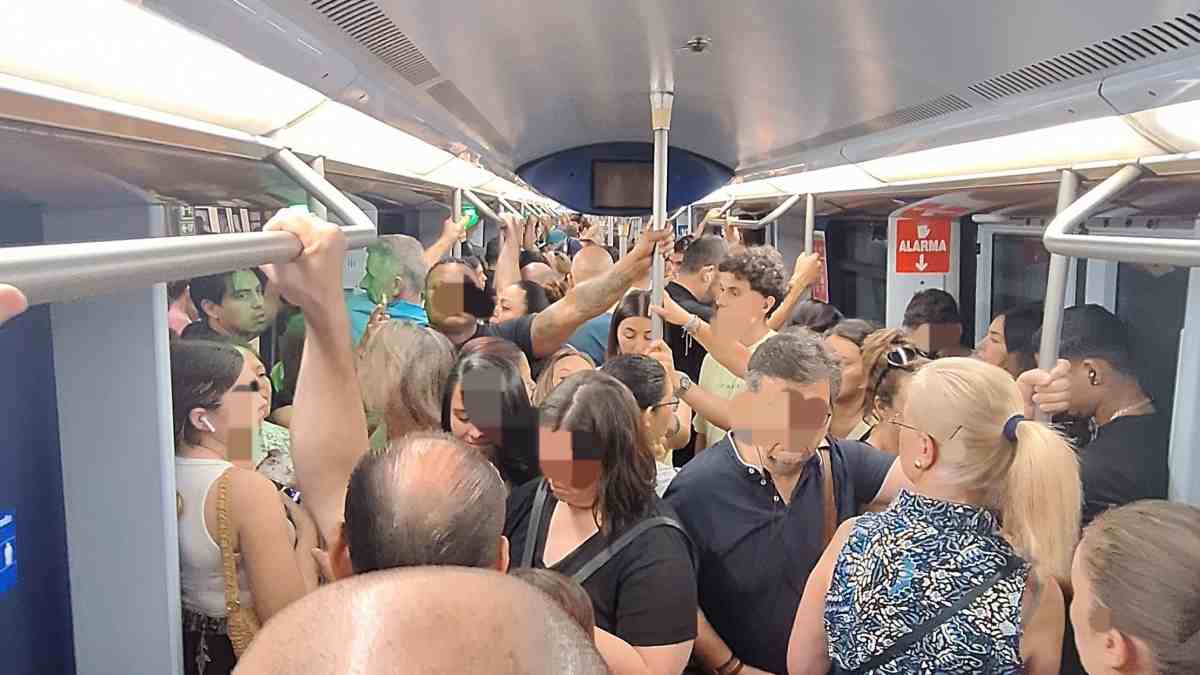 El éxodo de los vecinos de Alcorcón para llegar a Madrid este verano