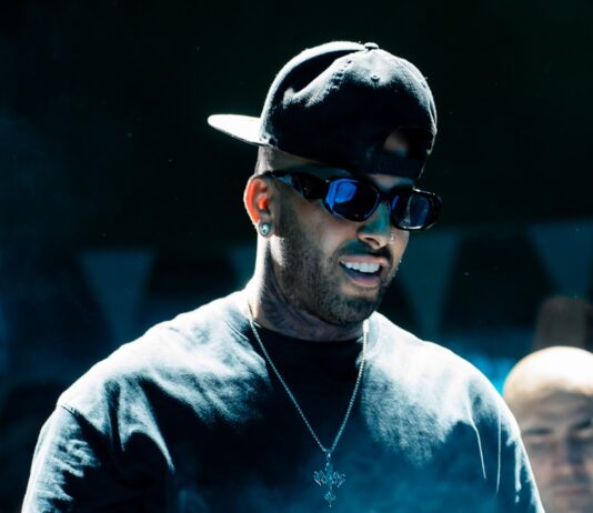 Jowke la lía en Alcorcón con Nicky Jam como protagonista