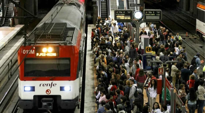 Los vecinos de Alcorcón piden la ampliación de la L10 hasta Móstoles