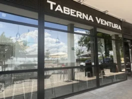 Celebración del segundo aniversario de Taberna Ventura en Alcorcón por todo lo alto