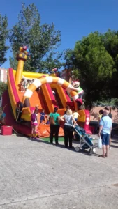 Cuándo y dónde disfrutar de los castillos hinchables en las Fiestas de Alcorcón 2025