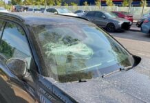Aparecen varios coches dañados cerca del Hospital de Alcorcón