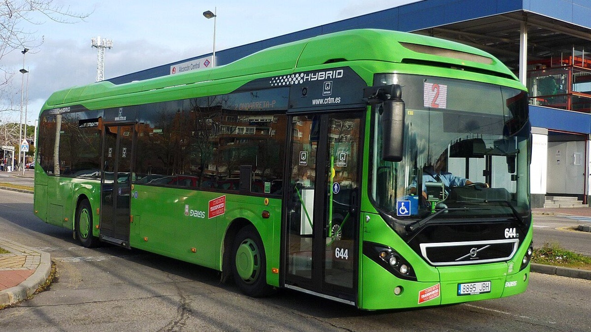 Comienza el refuerzo de la línea 2 de autobús en Alcorcón con mejores frecuencias Comienza el refuerzo de la línea 2 de autobús en Alcorcón con mejores frecuencias